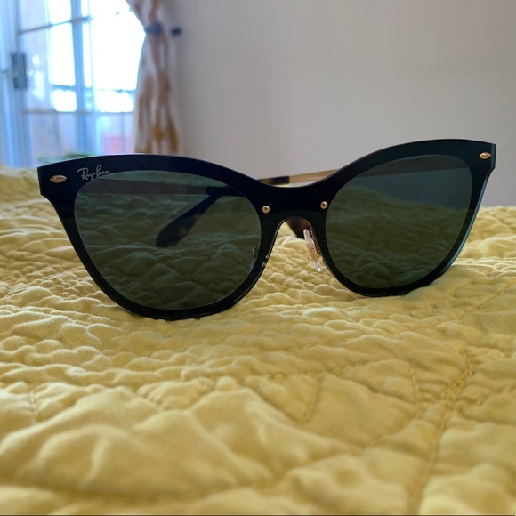 Accessories - Ray-Ban Cat Eye Sunglasses